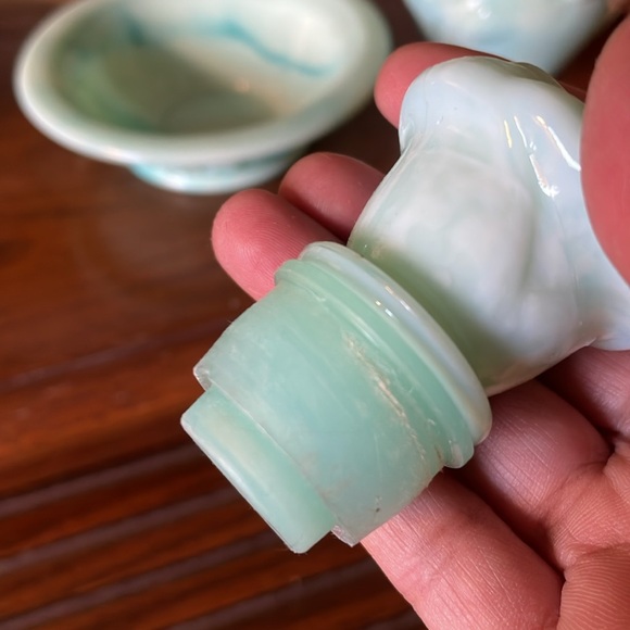 Vintage 1970s Avon jadeite blue-green wash pitcher with stopper and bowl - Picture 6 of 9